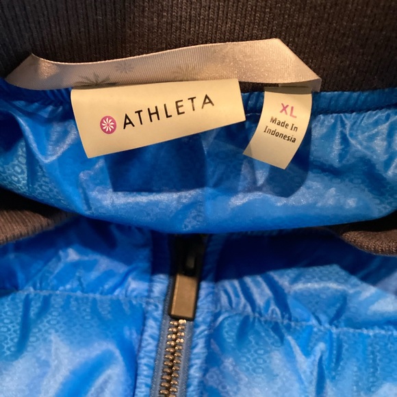 ATHLETA DOBBY PUFFER JACKET - Picture 3 of 8